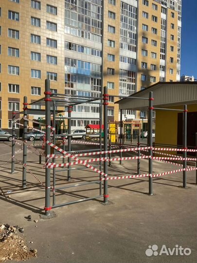 Спортивная площадка уличная