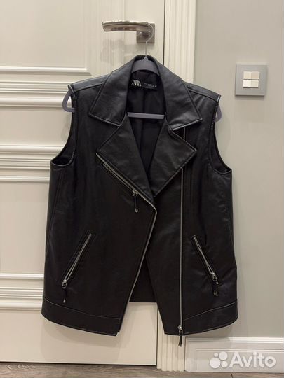 Кожаная жилетка Zara