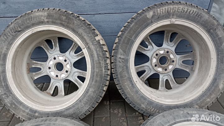 Bridgestone Ice Cruiser 7000 205/55 R16 91T