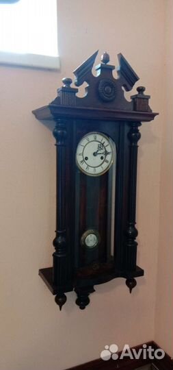 Старинные настенные часы с боем GB