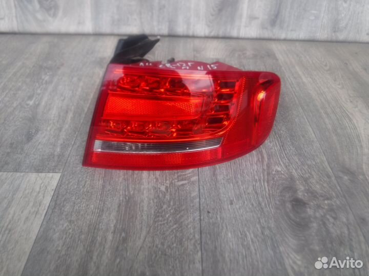 Фонарь правый (№15) audi A4 B8 2010