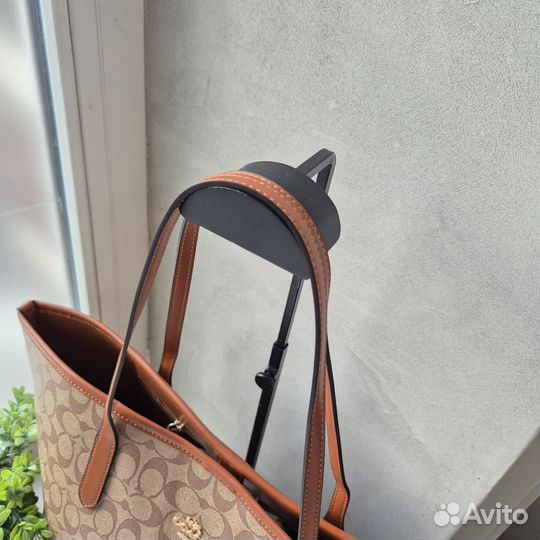 Сумка тоут Coach zip top tote новая