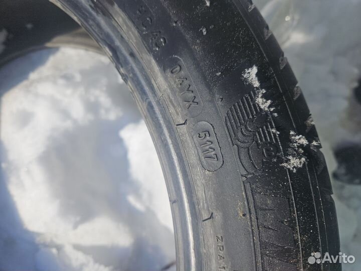 Michelin Primacy 4 235/45 R17