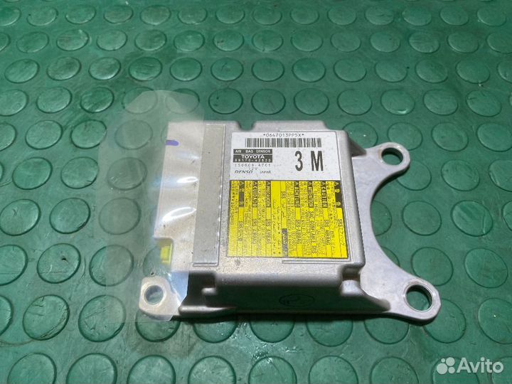 Блок управления airbag Toyota RAV4 IV рестайлинг (2015—2019)