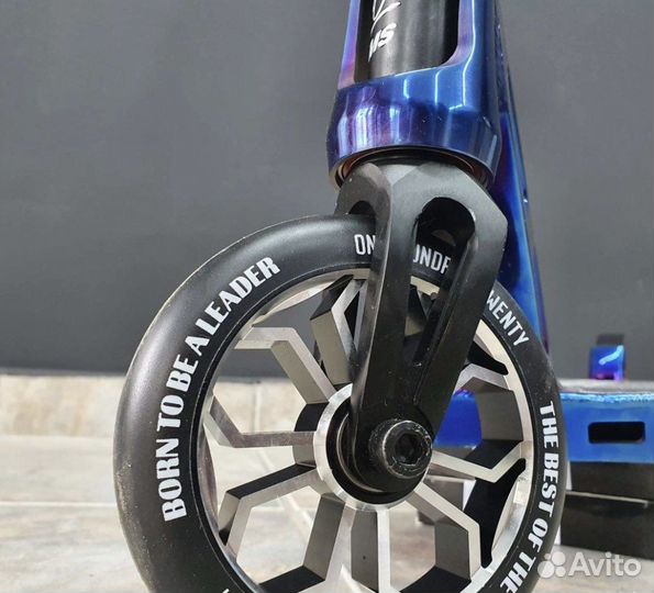 Трюковой Самокат profi