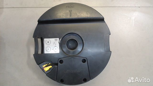 Сабвуфер Audi Q7, 2010