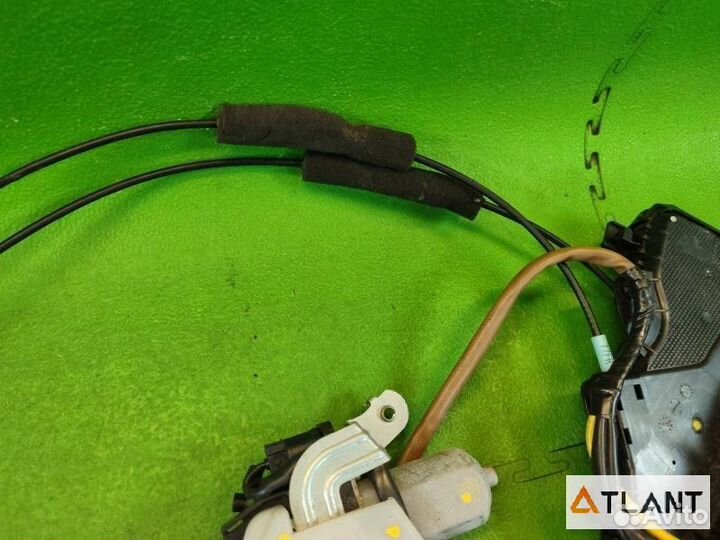 Замок двери передний левый toyota crown majesta