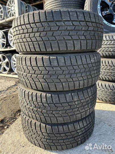 Goodyear Ice Navi 6 215/45 R17 87Q