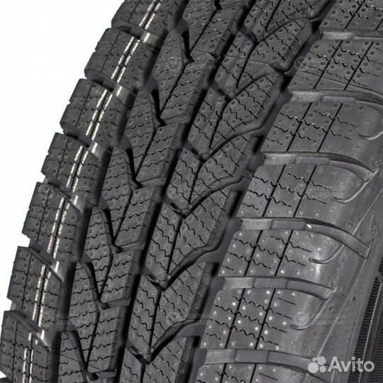 Goodyear UltraGrip 215/60 R17 109T