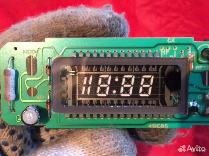 Часы в mazda 626