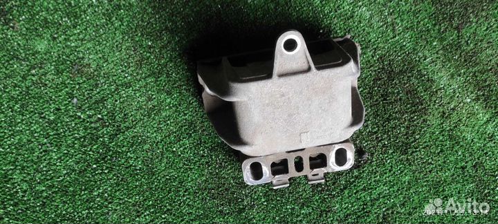 Подушка двигателя правая volkswagen golf IV 1.6