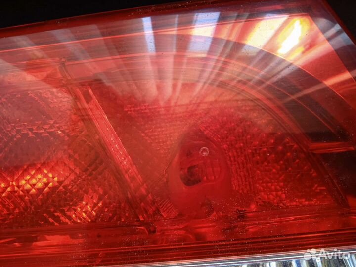 Фонарь задний внутренний левый Toyota Camry V50