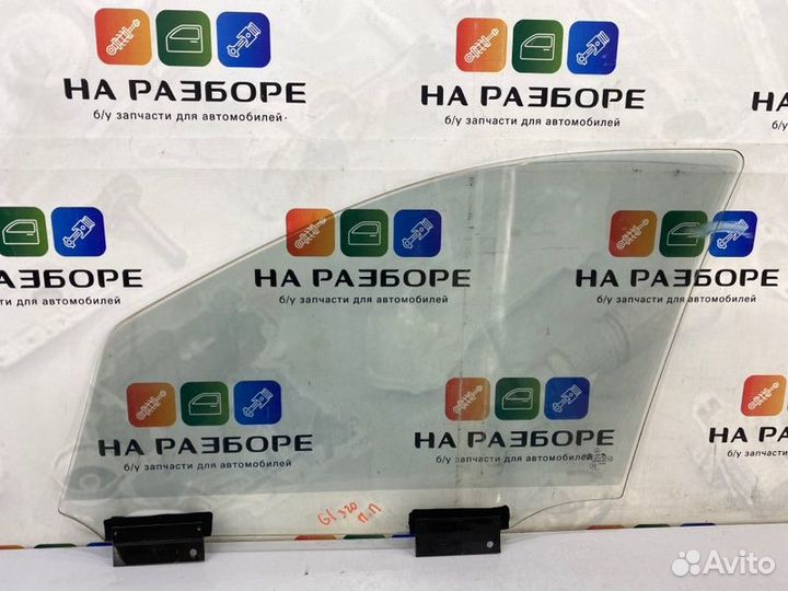 Стекло двери переднее правое Mercedes-Benz