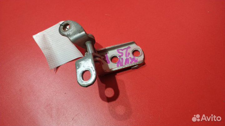 Петля двери задняя левая Toyota Hilux Pick Up