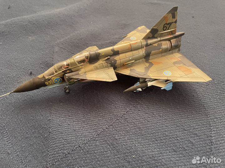 Сборная модель самолета 1/72