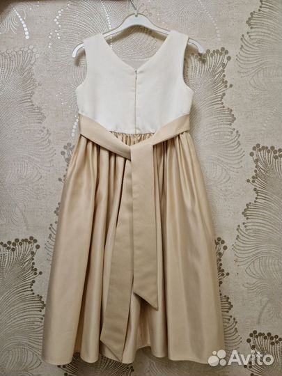 Нарядное платье для девочки