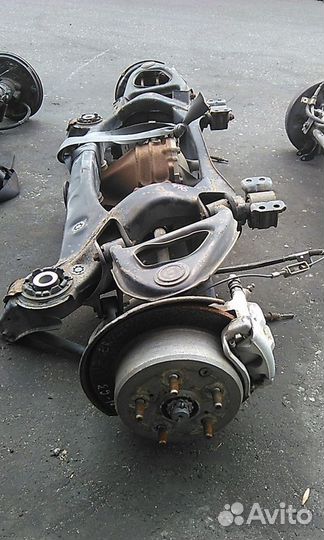 Подрамник toyota mark II GX90 1G-FE