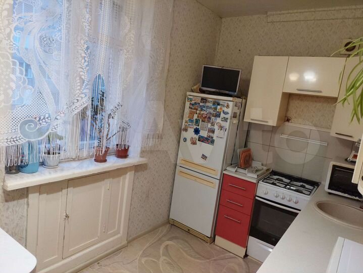 2-к. квартира, 46 м², 4/4 эт.