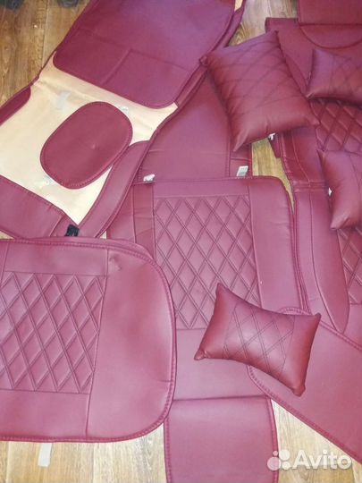 Авточехлы из экокожи универсальные