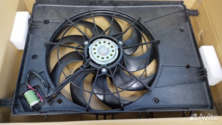 Вентилятор Cruze Astra J (новый / малый дефект)