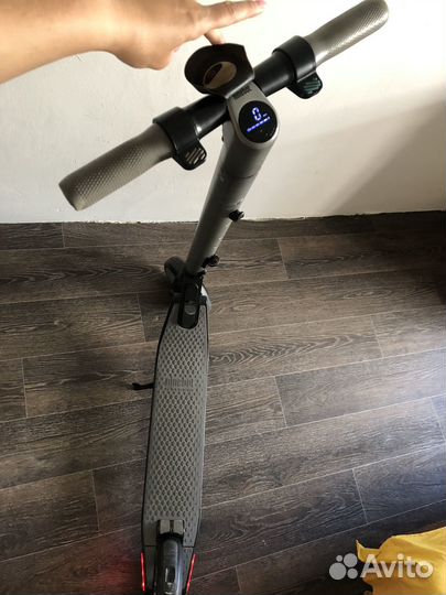 Электросамокат ninebot kickscooter es2