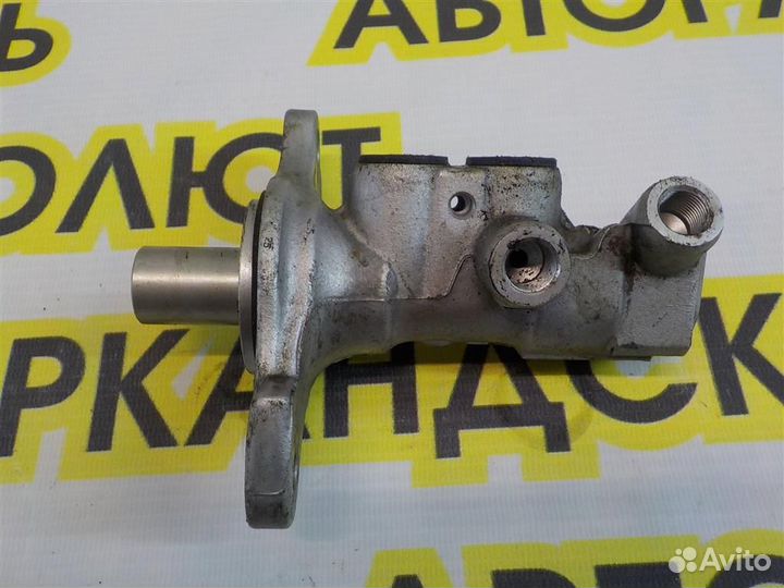 Цилиндр тормозной главный Renault Sandero II 2014