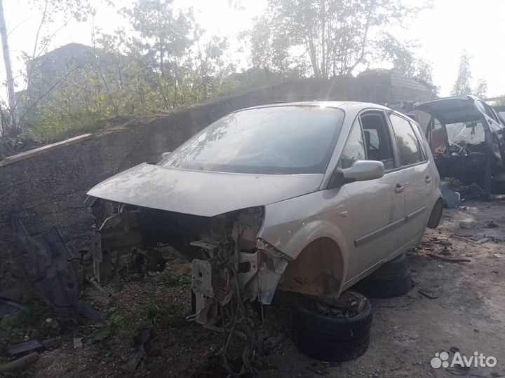 Задняя балка Renault Scenic 2