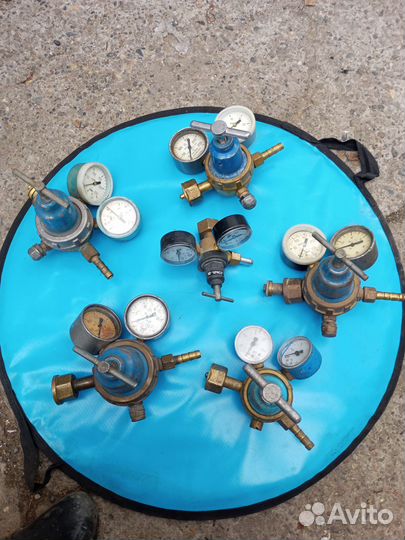 Редуктора дкп-1-65, бко-50-4, манометры, запчасти