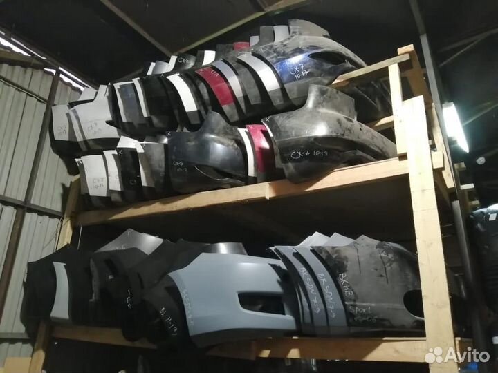 Фонарь внутренний правый Мазда 3 BK седан