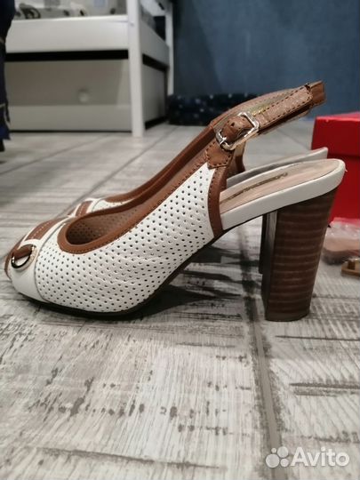 Босоножки женские 36 размер бу