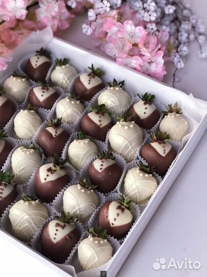 Клубника в шоколаде, подарок на праздник