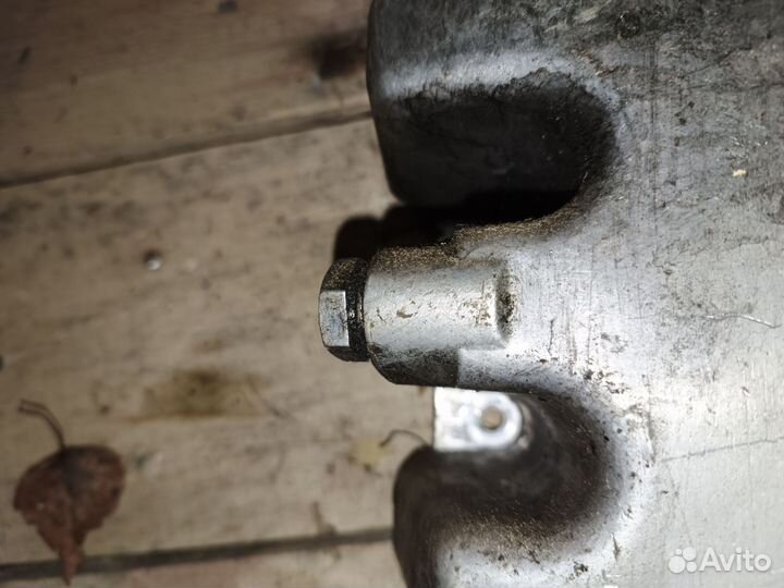 Поддон двигателя VW Tiguan 2010г