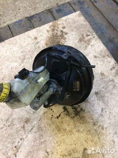 Вакуум тормозов VW Т5 1.9 2.5 TDI 7H0 612 101 H