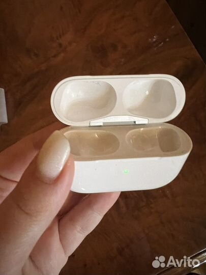 Оригинал кейс для airpods pro