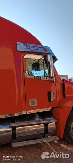 Накладка на дверь Freightliner