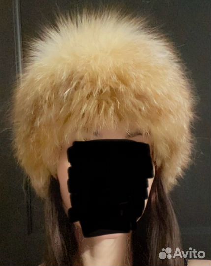 Шапка женская вязаная из меха лисы