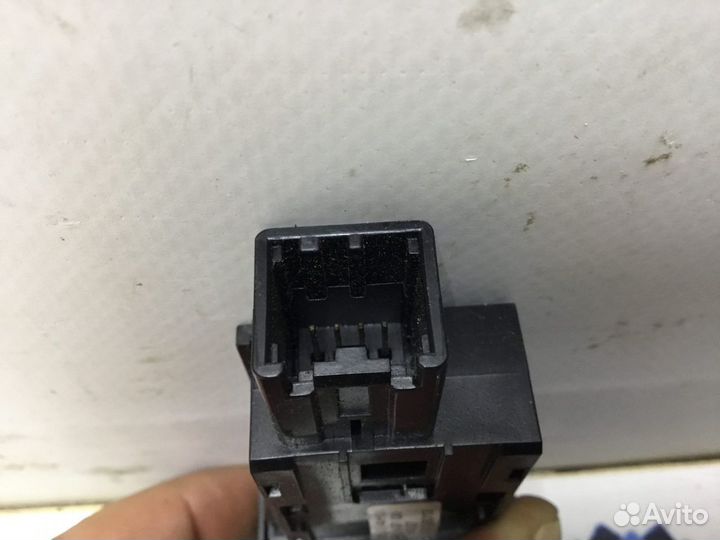 Кнопка аварийной остановки Mazda 6 GH