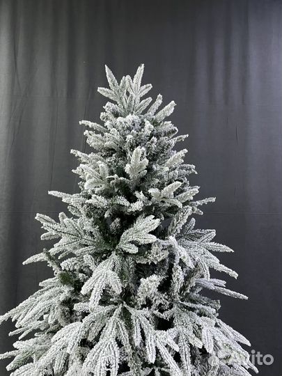 Елка искусственная