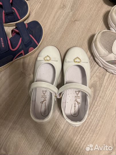 Летняя обувь для девочки 28 комплект