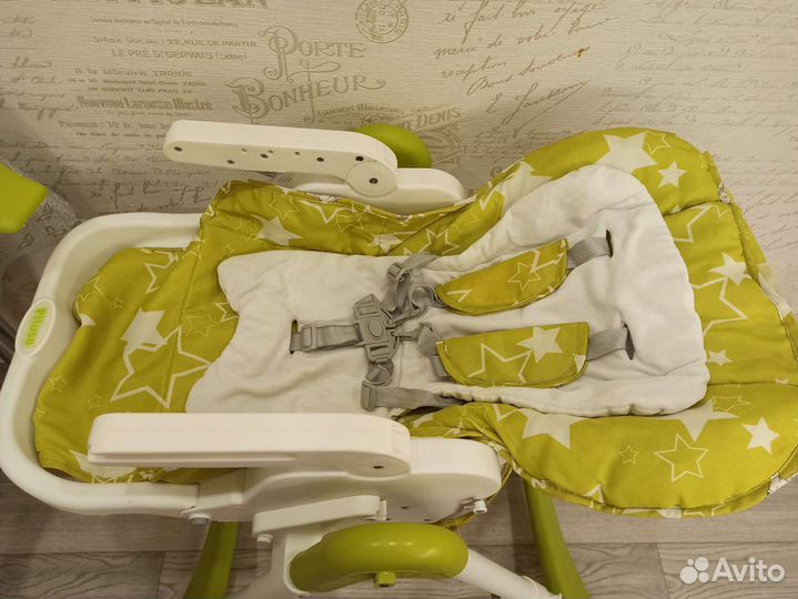 Стульчик для кормления pituso