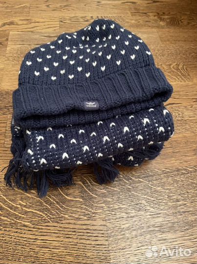 Шапка и шарф adidas