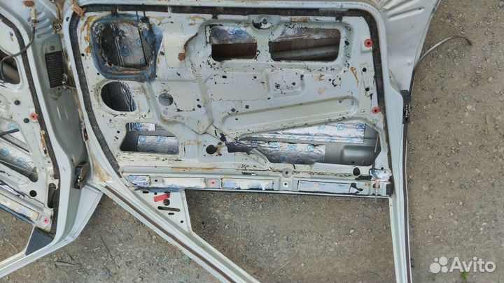 Двери на ваз 2110