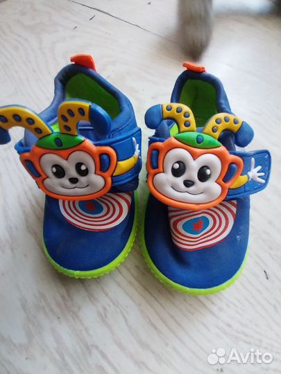 Аквашузы коралловый тапочки для моря детские