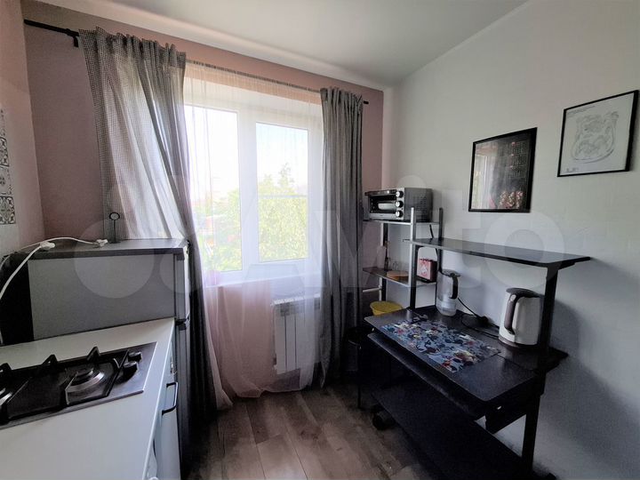 2-к. квартира, 49 м², 5/5 эт.