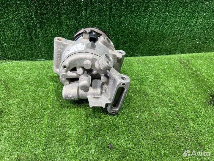 Компрессор кондиционера Renault Duster кроссовер