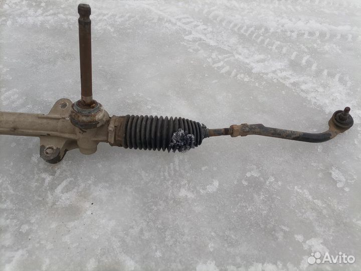 Продаю рулевую рейку