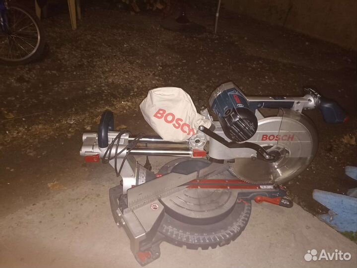 Пила торцовочная bosh gcm 12 sd professional