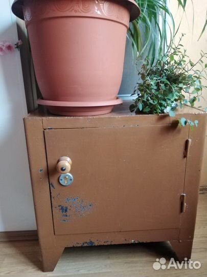 Железный ящик дл. 70см.выс.72см.шир.45см. Вышлю