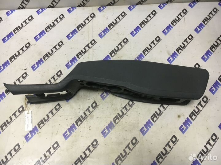 Центральная консоль Шкода Октавия А5 лифтбэк