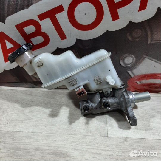 Главный тормозной цилиндр Kia Rio 3 седан 2015